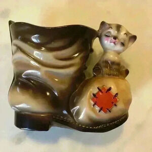 ADORABLE midcentury Ceramaster kitten on boot  coin bank / piggy bank